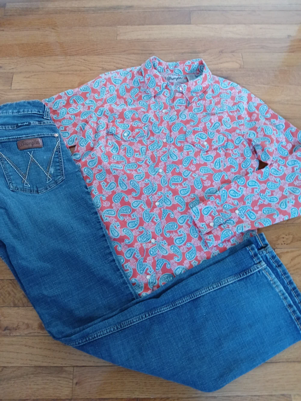 Wrangler Blue Denim Women’s Jeans OUTFIT - Picture 1 of 9